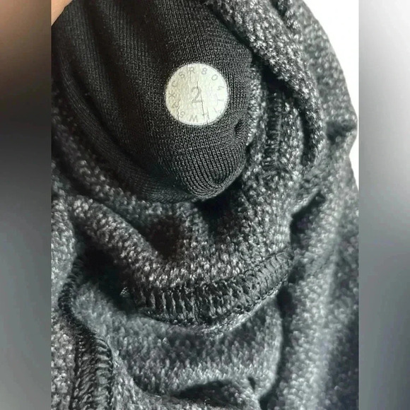 Lululemon Women's High-Rise Tight Knit Leggings Size 2 Gray - Picture 8 of 8